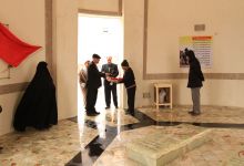 گزارش تصویری از غبار روبی مزار شهدای گمنام در  دهه فجر توسط هیات رئیسه دانشگاه صنعتی شاهرود 